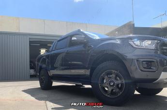 FORD RANGER BEAST BLACK MACHINED WITH DARK TINT